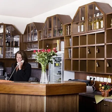 Saint Antonius Отель Марианске-Лазне